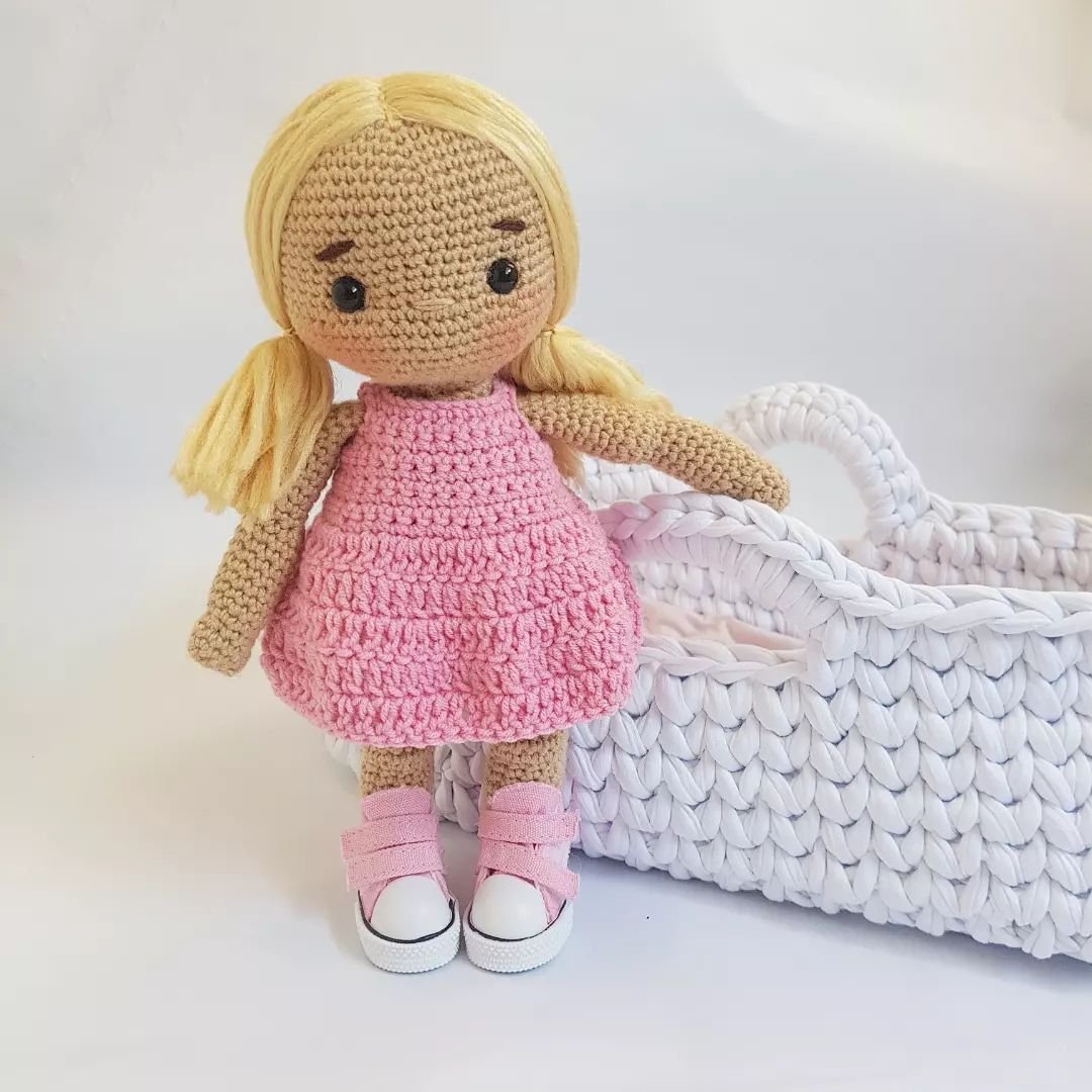 Amigurumi Pinky Little Lady Crochet Pattern Amigurumi