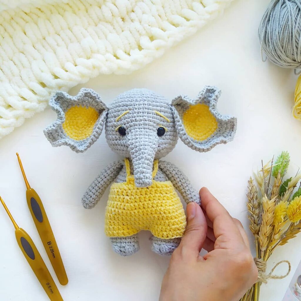 Toy Elephant Amigurumi Free Pattern – Amigurumi